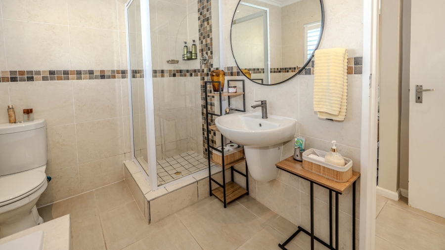 2 Bedroom Property for Sale in Sonstraal Heights Western Cape